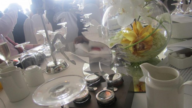 table-decorations Breakfast table decorations